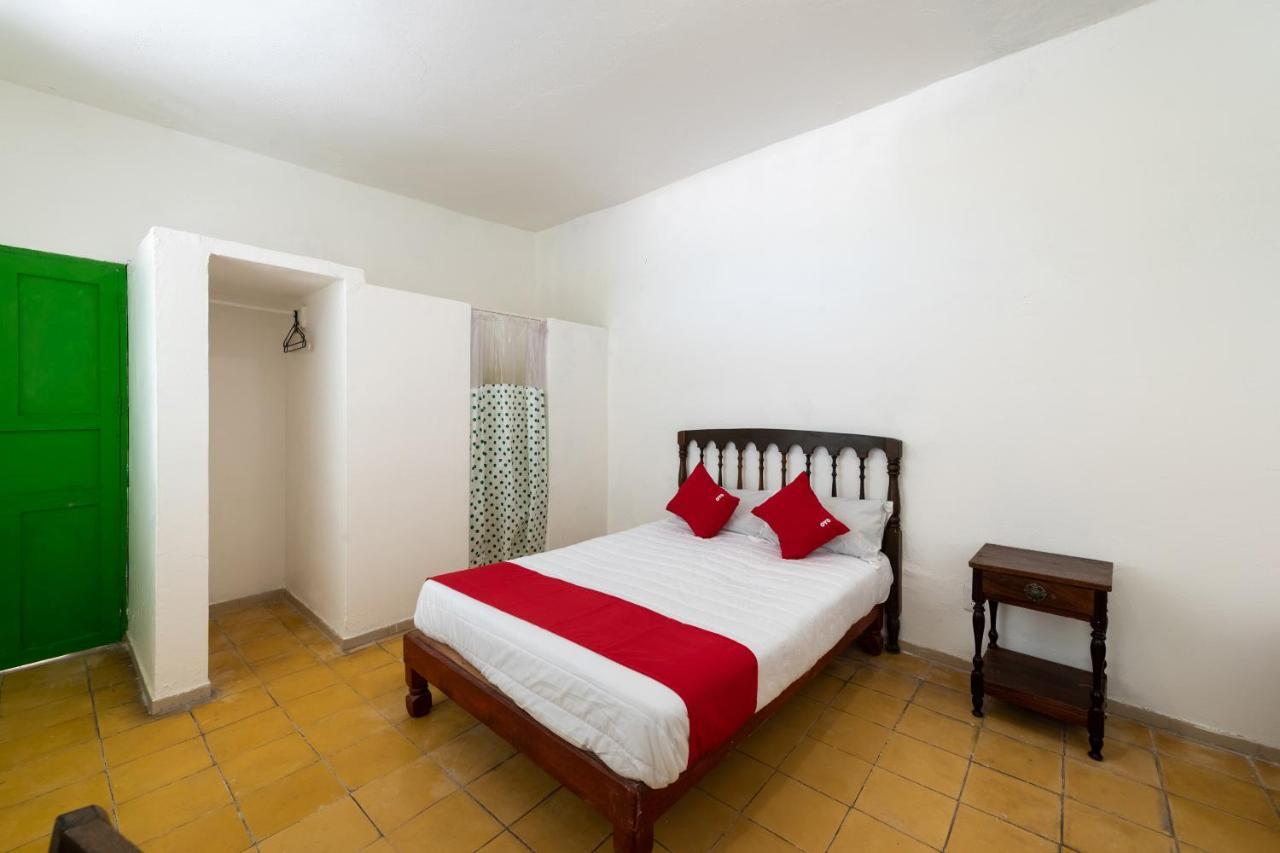 Oyo Hotel Las Palmas Cuyutlan Мансанильо Экстерьер фото