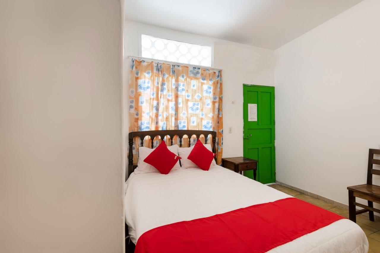 Oyo Hotel Las Palmas Cuyutlan Мансанильо Экстерьер фото