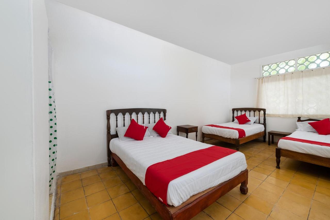 Oyo Hotel Las Palmas Cuyutlan Мансанильо Экстерьер фото