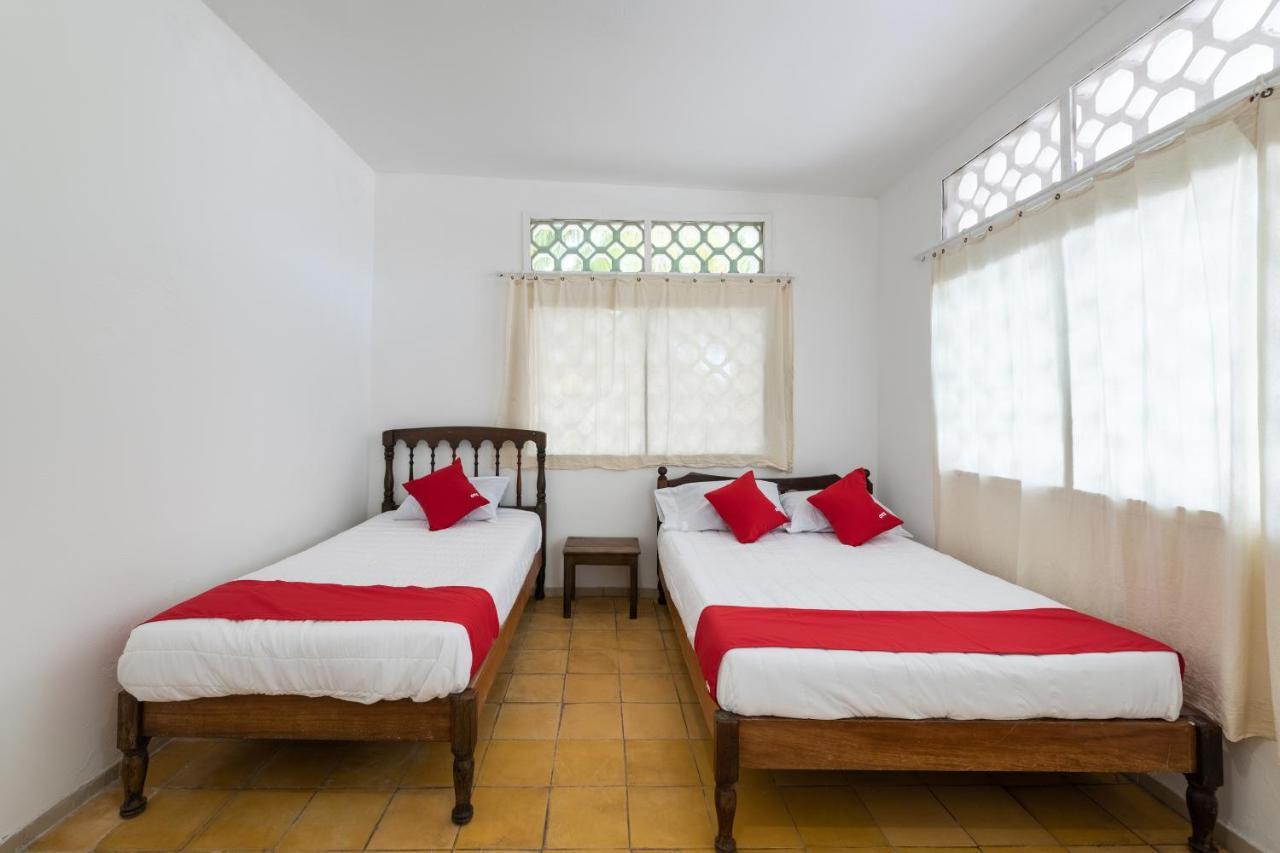 Oyo Hotel Las Palmas Cuyutlan Мансанильо Экстерьер фото