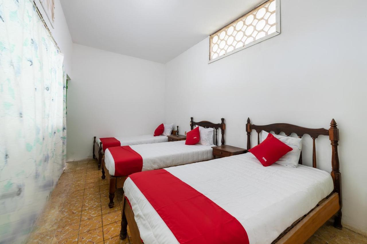 Oyo Hotel Las Palmas Cuyutlan Мансанильо Экстерьер фото