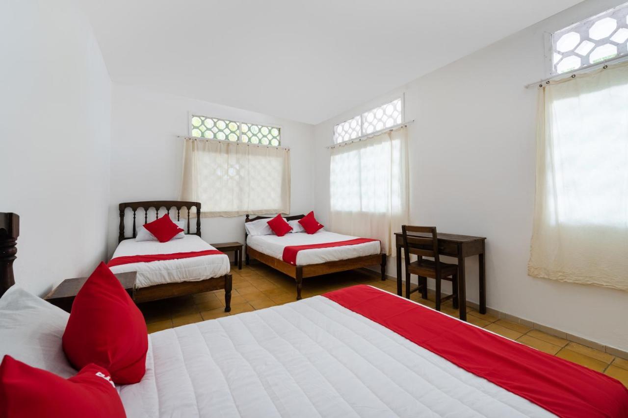 Oyo Hotel Las Palmas Cuyutlan Мансанильо Экстерьер фото